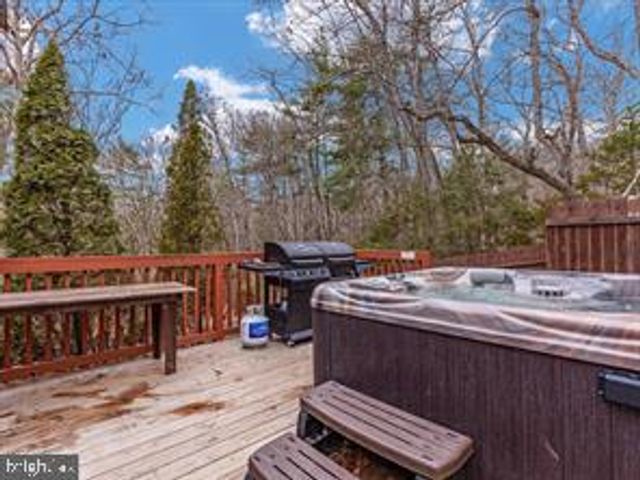 184 WHIPPOORWILL LN, Luray, VA 22835