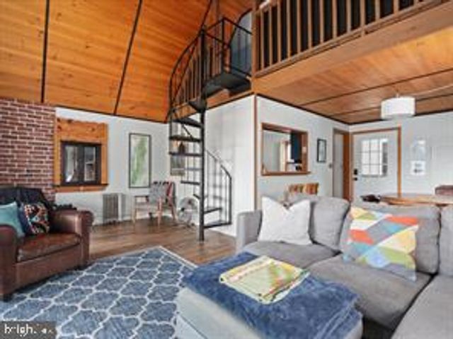 184 WHIPPOORWILL LN, Luray, VA 22835