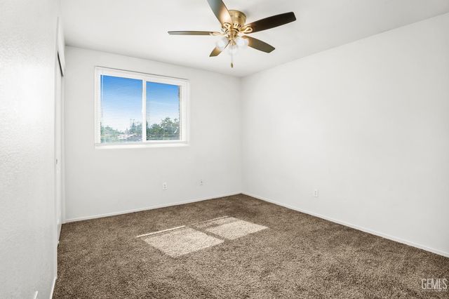 4004 Amur Maple Drive, Bakersfield, CA 93311