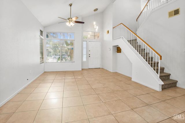 4004 Amur Maple Drive, Bakersfield, CA 93311