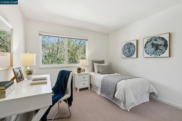 809 Villa Lane 2, Moraga, CA 94566