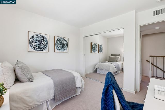 809 Villa Lane 2, Moraga, CA 94566