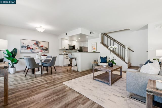 809 Villa Lane 2, Moraga, CA 94566