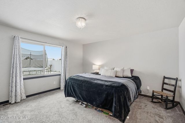 5830 W Irish DR, Rathdrum, ID 83858