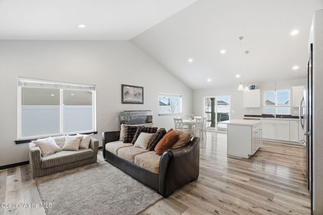 5830 W Irish DR, Rathdrum, ID 83858