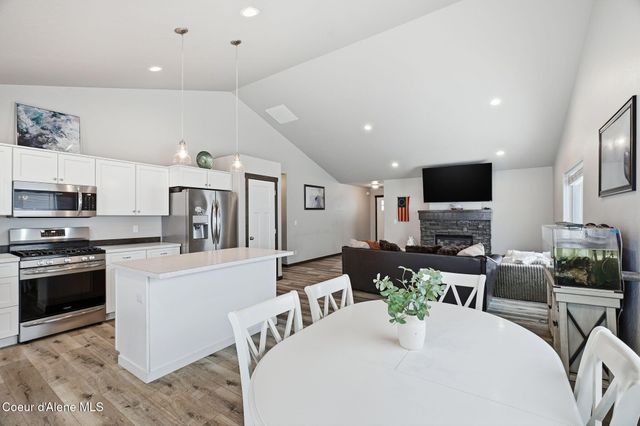 5830 W Irish DR, Rathdrum, ID 83858