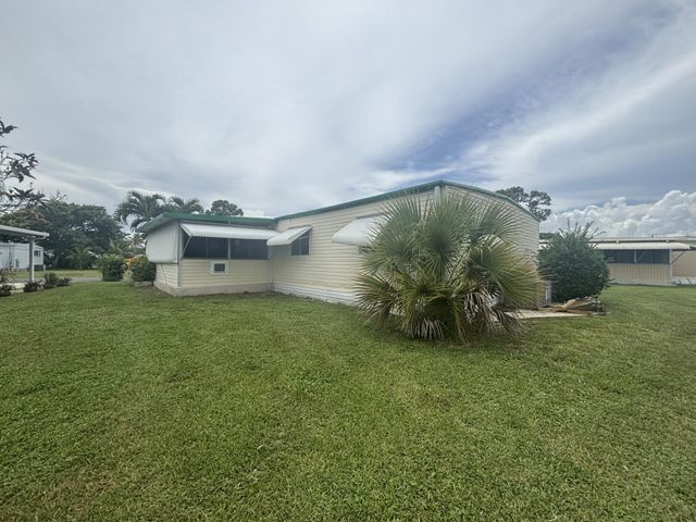 4435 Round Table Court, Boynton Beach, FL 33436
