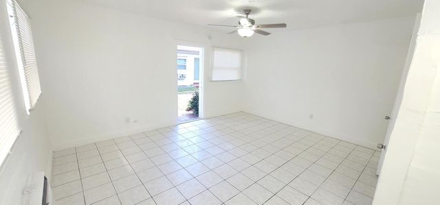 403 N 19th Avenue J, Hollywood, FL 33020