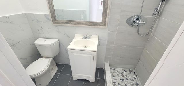 403 N 19th Avenue J, Hollywood, FL 33020