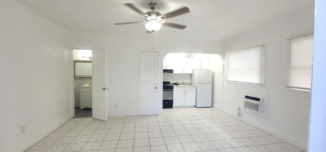 403 N 19th Avenue J, Hollywood, FL 33020