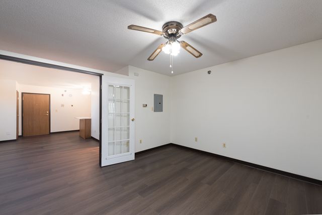 3305 Sunset Avenue 126, Waukegan, IL 60087