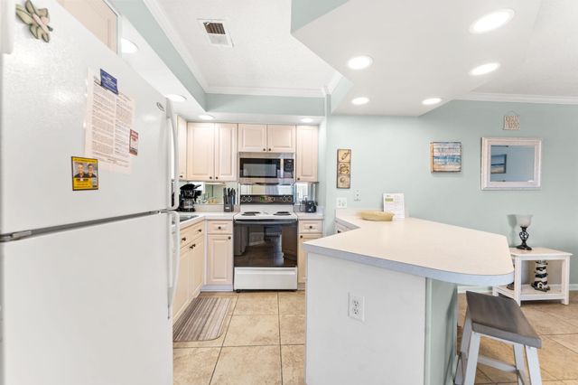 300 Shorehaven Dr Unit H3, North Myrtle Beach, SC 29582