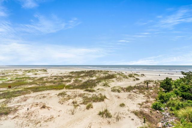 300 Shorehaven Dr Unit H3, North Myrtle Beach, SC 29582