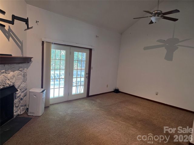 100 Willow Run Drive 22, Gastonia, NC 28056