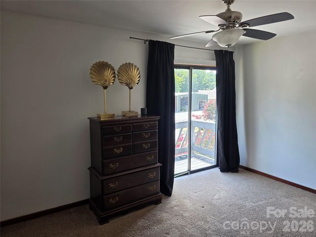 100 Willow Run Drive 22, Gastonia, NC 28056