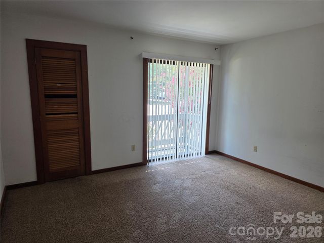 100 Willow Run Drive 22, Gastonia, NC 28056