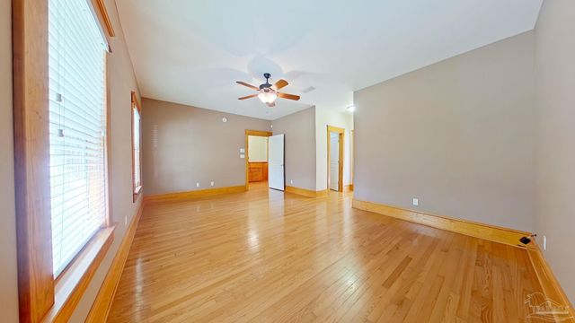 5570 N Blue Angel Pkwy, Pensacola, FL 32526