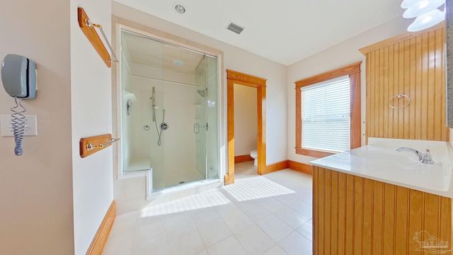 5570 N Blue Angel Pkwy, Pensacola, FL 32526