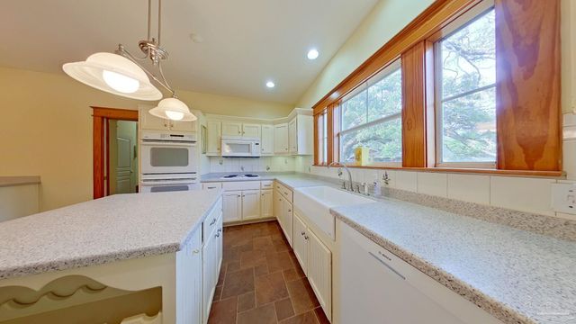 5570 N Blue Angel Pkwy, Pensacola, FL 32526