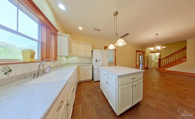 5570 N Blue Angel Pkwy, Pensacola, FL 32526