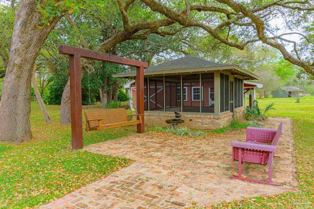 5570 N Blue Angel Pkwy, Pensacola, FL 32526