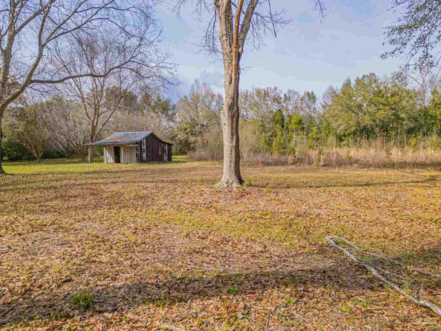 5570 N Blue Angel Pkwy, Pensacola, FL 32526