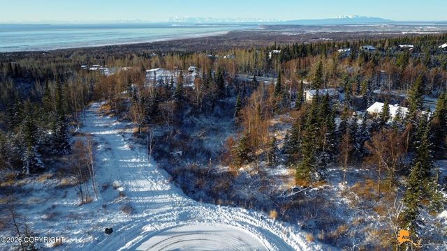 L5 Snow Flake Circle, Anchorage, AK 99516