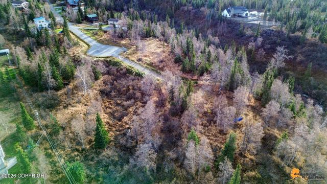 L5 Snow Flake Circle, Anchorage, AK 99516