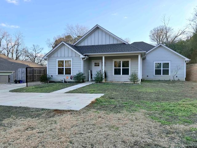 413 Dallas, Winona, TX 75792
