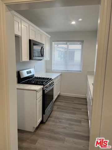 4800 August Street 11, Los Angeles, CA 90008