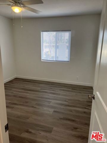4800 August Street 11, Los Angeles, CA 90008