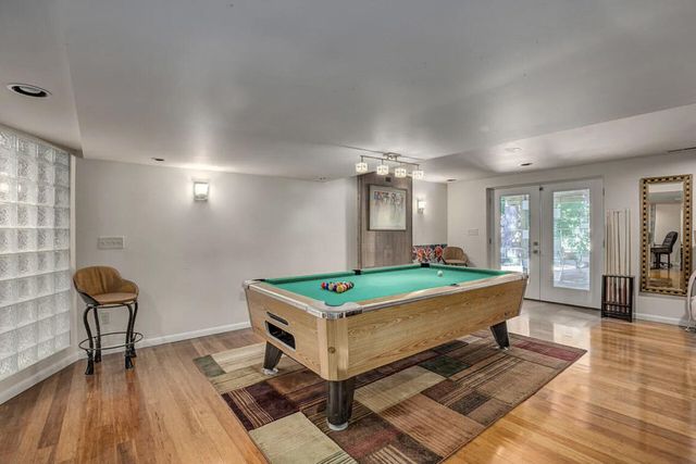 886 Squire Oaks Drive, Villa Hills, KY 41017