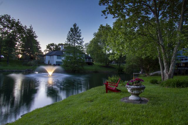 886 Squire Oaks Drive, Villa Hills, KY 41017