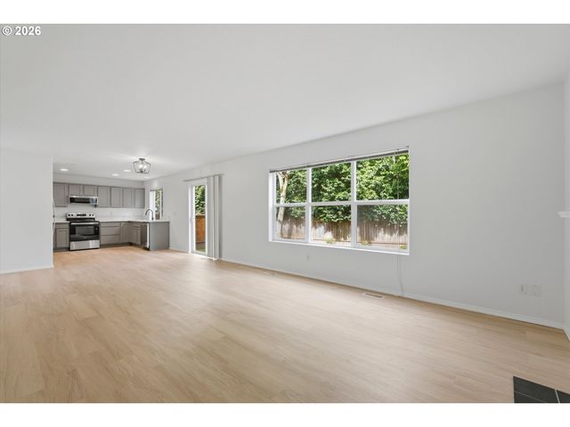 6959 Ne WILLOWGROVE St, Hillsboro, OR 97124