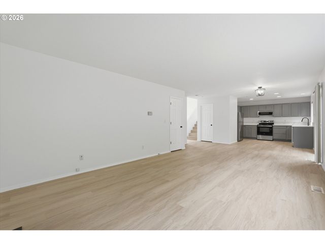 6959 Ne WILLOWGROVE St, Hillsboro, OR 97124