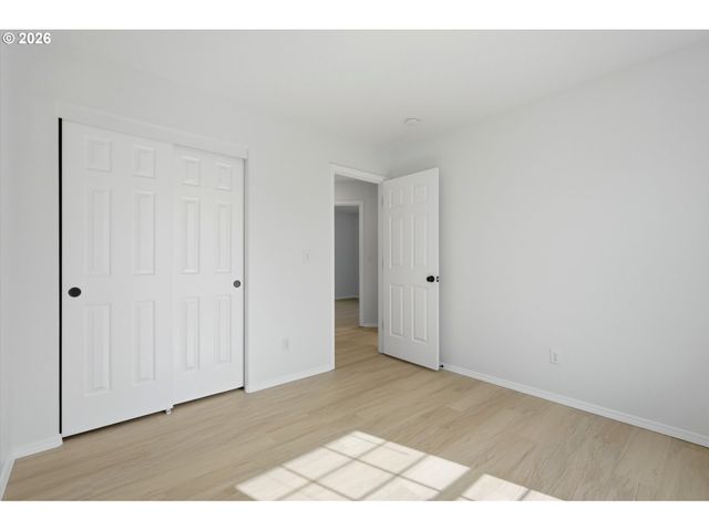 6959 Ne WILLOWGROVE St, Hillsboro, OR 97124