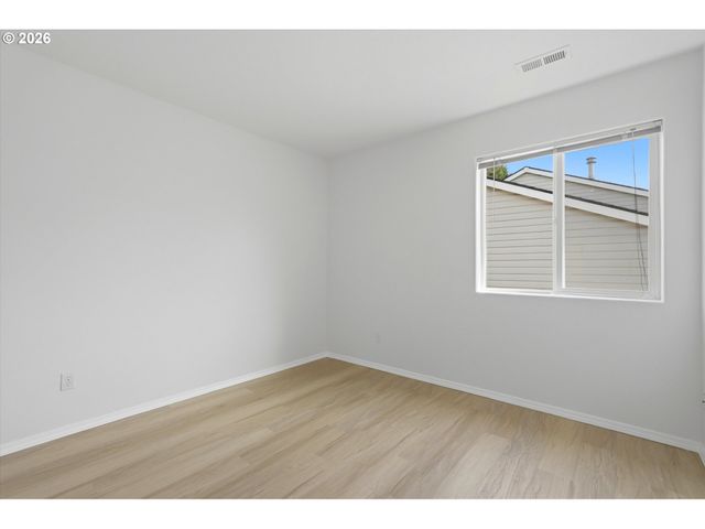 6959 Ne WILLOWGROVE St, Hillsboro, OR 97124