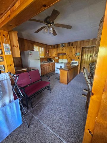 7840 Campbell Avenue, Hale, MI 48739