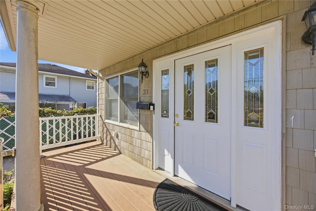 33 3rd Avenue, New Hyde Park, NY 11040 — photo 3