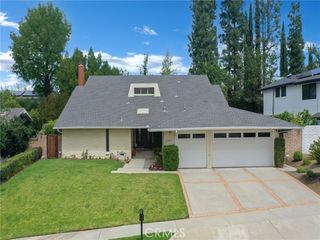 22649 Town Crier Road, Calabasas, CA 91302