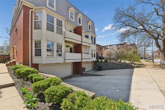 4466 McPherson Avenue 4A, St Louis, MO 63108