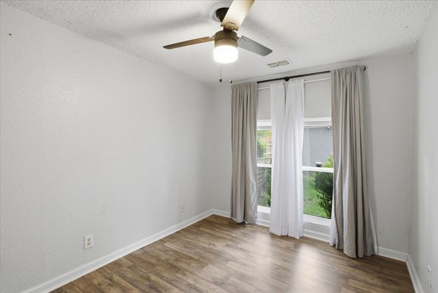 4024 Collinwood Avenue, Fort Worth, TX 76107