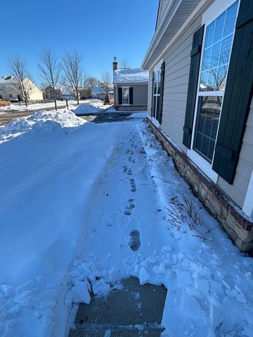 640 Schumann Street, Woodstock, IL 60098