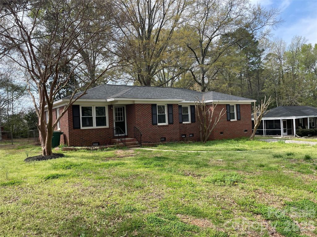 107 Berry Street, Chester, SC 29706