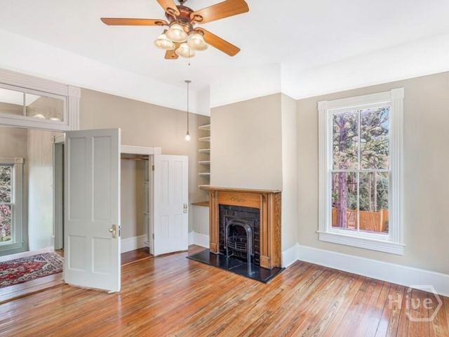 212 W 40th Street, Savannah, GA 31401
