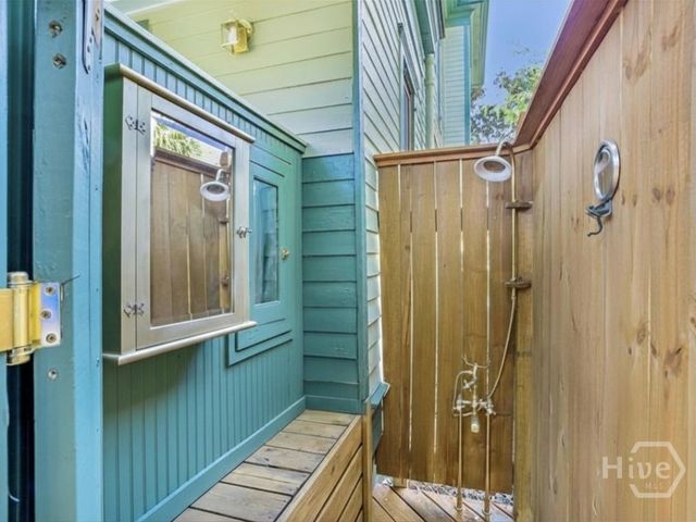 212 W 40th Street, Savannah, GA 31401