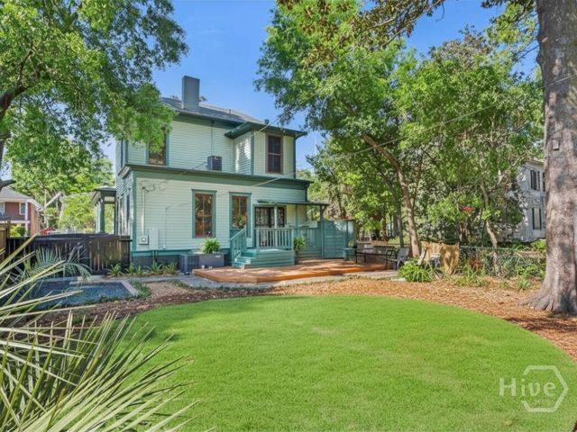 212 W 40th Street, Savannah, GA 31401