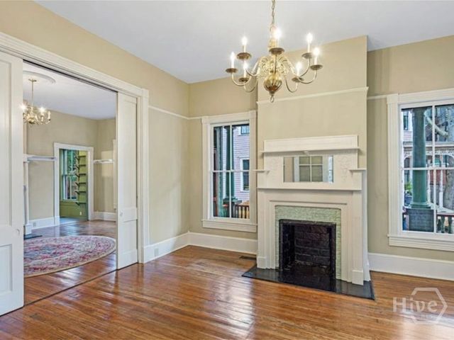 212 W 40th Street, Savannah, GA 31401