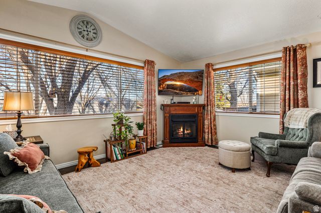 4725 N MULE TRAIN, Enoch, UT 84721