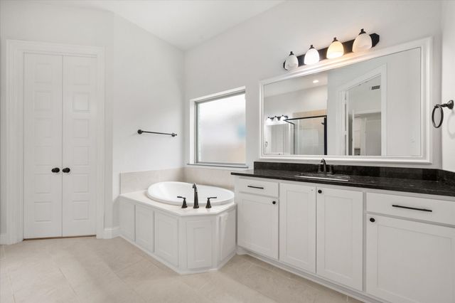 2512 Loxley Drive, Mansfield, TX 76084